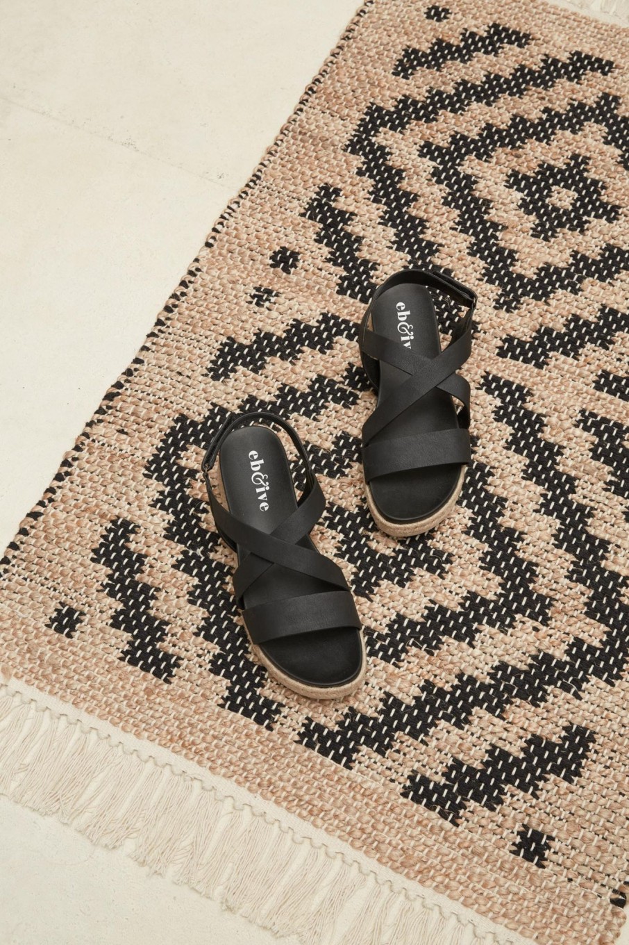 Shoes eb&ive | Mimosa Sandal - Black