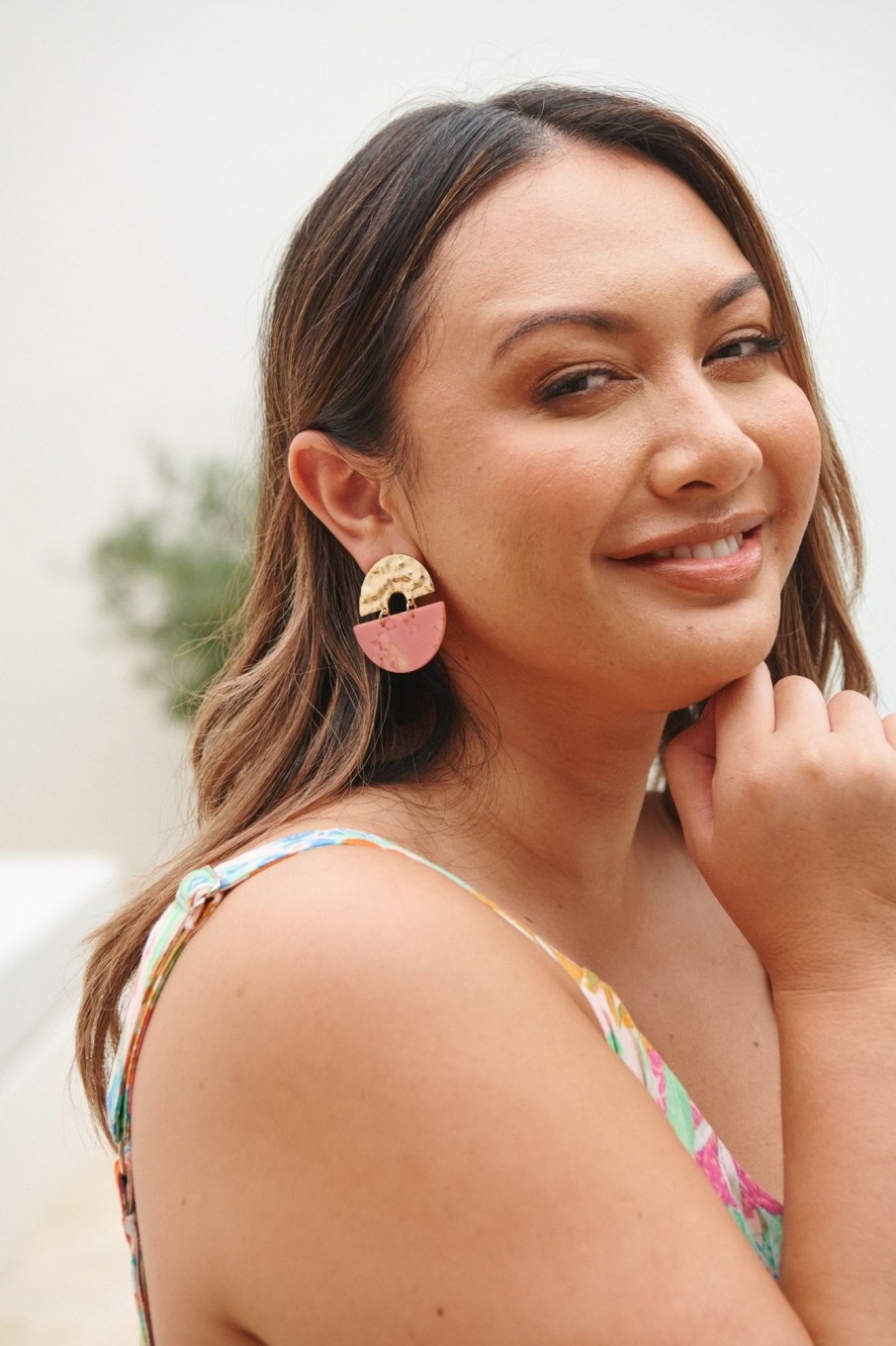 Accessories eb&ive Earrings | Elan Moon Earring - Lychee