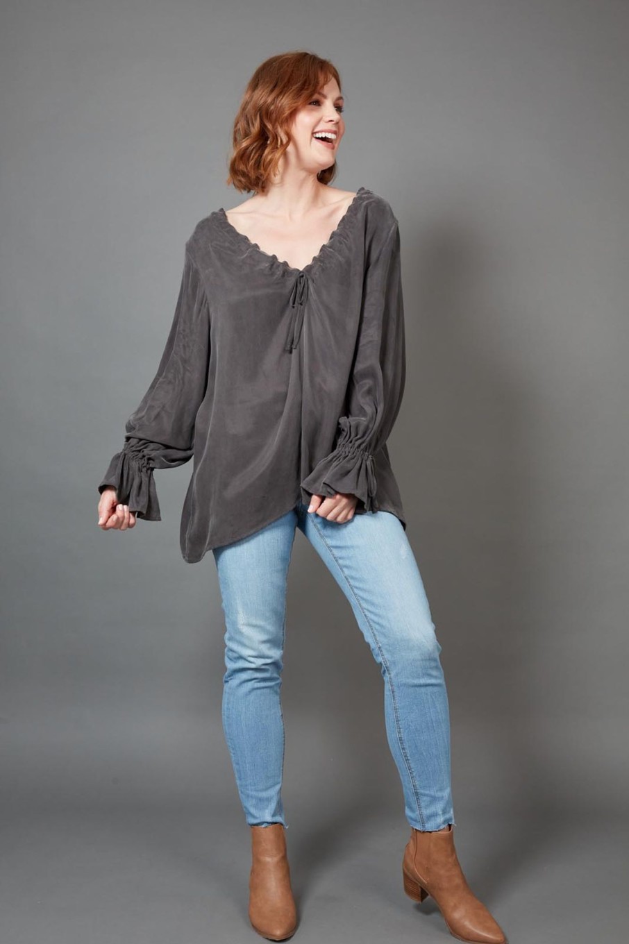 Clothing eb&ive Blouses | Vienetta Ruched Top - Fossil