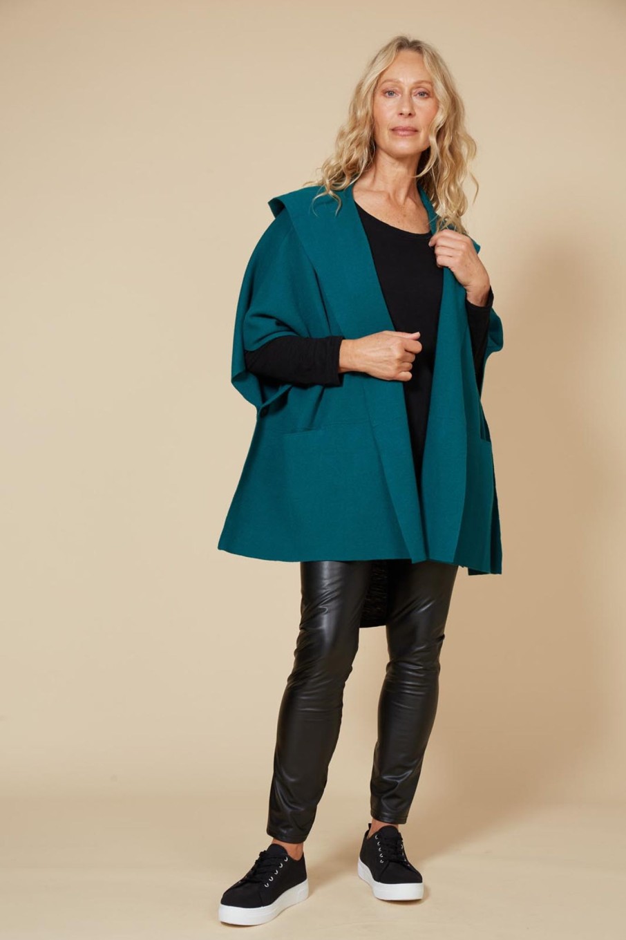 Clothing eb&ive Capes | Kit Cape - Teal