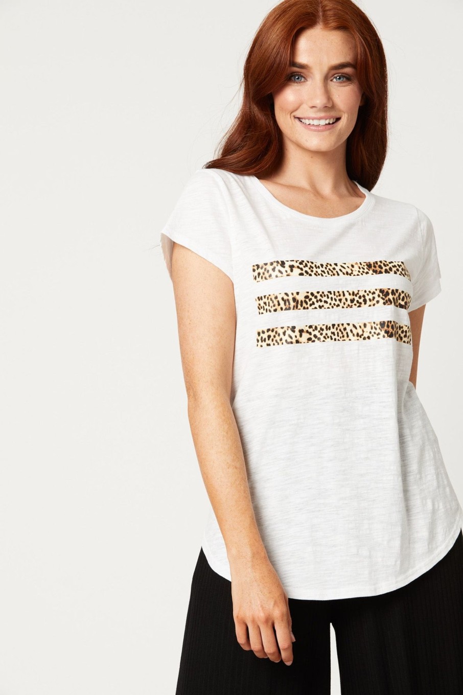 Clothing eb&ive T-Shirts | Lioness Tshirt - White / Cheetah